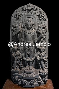 Napier Museum Sculpture of Vishnu with Sreedevi and Bhoodevi, Stone cm. 121 x 60 | Andrea Jemolo