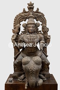 Napier Museum Indra as the king of the Devas, wood carving, cm. 138 x 57 | Andrea Jemolo
