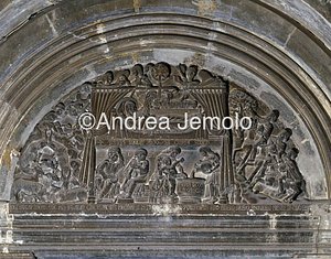 Cattedrale – San Lorenzo Portale - lunetta con Natività | Andrea Jemolo