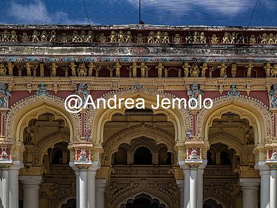 Thirumalai Nayakkar Mahal Arches and columns around the courtyard of the palace | Andrea Jemolo