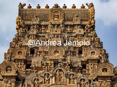 Brihadishvara Temple Gopuram' Keralantakan Tiruvasal in the temple of Brihadeshwara | Andrea Jemolo