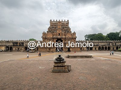 Brihadishvara Temple Courtyard of the Brihadeshwara temple | Andrea Jemolo