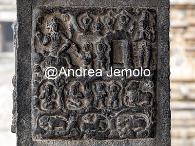 Airavatesvara Temple Rati the queen of Kama offering garland to Siva | Andrea Jemolo