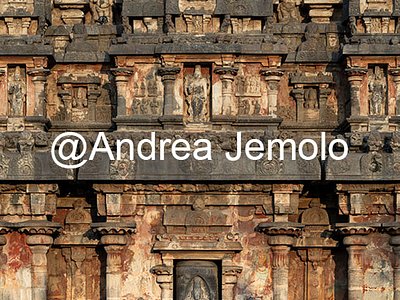 Airavatesvara Temple Lingodbhava, niches on the west wall | Andrea Jemolo