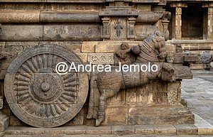 Airavatesvara Temple Carved stone chariot. View from south | Andrea Jemolo