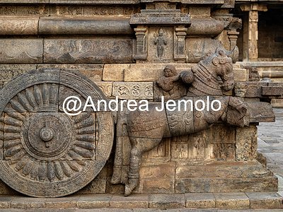 Airavatesvara Temple Carved stone chariot. View from south | Andrea Jemolo