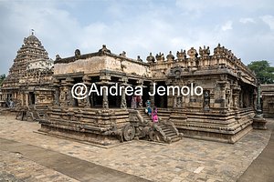 Airavatesvara Temple Agra-mandapa and the temple as a whole | Andrea Jemolo
