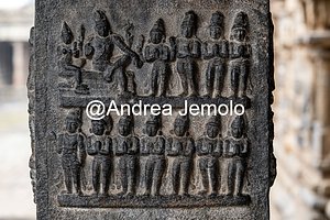 Airavatesvara Temple Idols, inner pillars, agra-mandapa | Andrea Jemolo