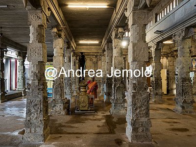 Arulmigu Koppudaiya Nayagi Amman Temple Interior of Koppudaiya Nayaki Amman Temple | Andrea Jemolo