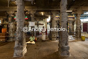 Arulmigu Koppudaiya Nayagi Amman Temple Interior of Koppudaiya Nayaki Amman Temple | Andrea Jemolo