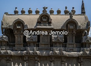 Ganesh Ratha Temple Ganesh Ratha Temple - On the roof, decorated horseshoe-shaped dormers | Andrea Jemolo