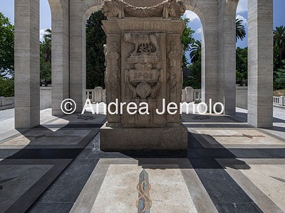 Mausoleo Ossario Garibaldino Exterior with allegorical figure of Gladius | Andrea Jemolo
