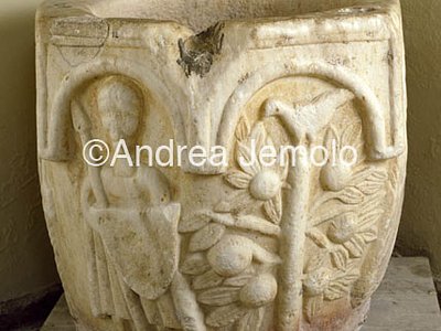 Historical museum Medieval basin with warriors | Andrea Jemolo