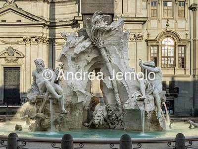 Fontana dei Fiumi Veduta da Est - gruppo marmoreo con le statue dei fiumi Nilo e Gange | Andrea Jemolo