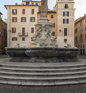 Fontana di piazza della Rotonda Visione d'insieme della fontana | Andrea Jemolo