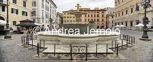 Fontane di piazza Farnese Overview of the northern fountain | Andrea Jemolo