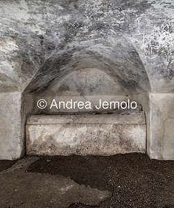 Mausoleum of Lucilius Paetus, also known as the tomb of the Lucilii Burial chamber | Andrea Jemolo