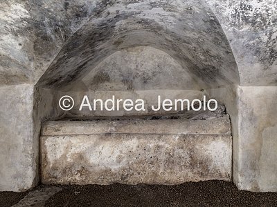 Mausoleo di Lucilio Peto, noto anche come sepolcro dei Lucilii Cella sepolcrale | Andrea Jemolo