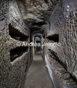 Mausoleum of Lucilius Paetus, also known as the tomb of the Lucilii Catacomb with niches arranged on several floors | Andrea Jemolo
