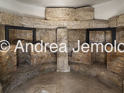 Sepolcro di largo Talamo Interno | Andrea Jemolo
