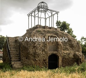 Sepulcher of Largo Talamo Overview | Andrea Jemolo