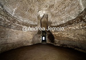 Mausoleo Monte del Grano Interno del mausoleo | Andrea Jemolo