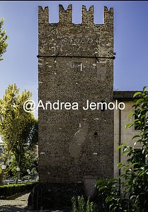 Torre e casale del Quadraro Torre e casale del Quadraro | Andrea Jemolo