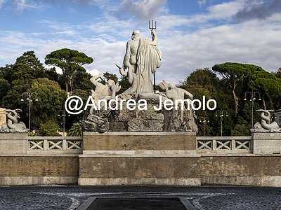 Pincio e di Piazza del Popolo Piazza del Popolo - Emiciclo - Retro della fontana del Nettuno | Andrea Jemolo