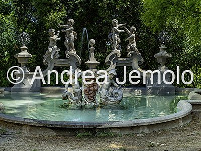 Villa Sciarra La fontana dei Putti detta anche del Biscione | Andrea Jemolo