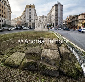 Servian wall The walls at Largo Santa Susanna | Andrea Jemolo
