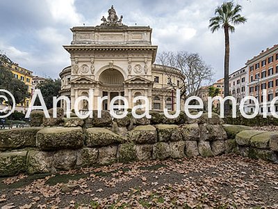 Mura Serviane Le mura a Piazza Manfredo Fanti | Andrea Jemolo