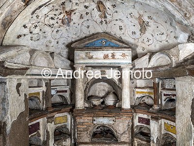 Colombario di Pomponio Hylas Edicola centrale | Andrea Jemolo