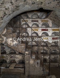 Columbarium of Pomponius Hylas is Wall along the stairs with niches for vases for the ashes of the deceased | Andrea Jemolo