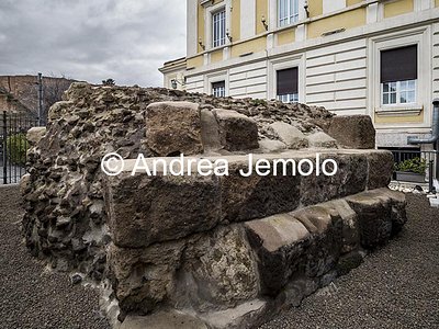 Mura Serviane Le mura a Largo Giovanni Montemartini | Andrea Jemolo