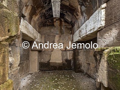 Mausoleo detto "Torrione prenestino" Interno della cella funeraria | Andrea Jemolo