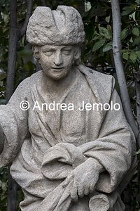 Villa Sciarra Statua in arenaria dell'Esedra Arborea | Andrea Jemolo