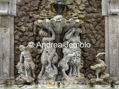 Villa Sciarra Fontana dei Satiri o Fontana dei Fauni | Andrea Jemolo