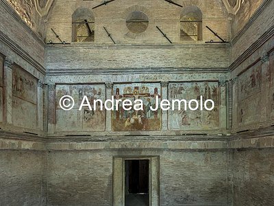 Chiesa di Sant'Urbano alla Caffarella Interno verso l'ingresso | Andrea Jemolo