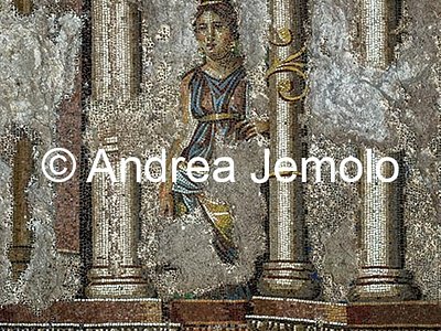 Criptoportico delle Terme di Traiano Mosaico parietale più grande mai rinvenuto nel mondo antico | Andrea Jemolo