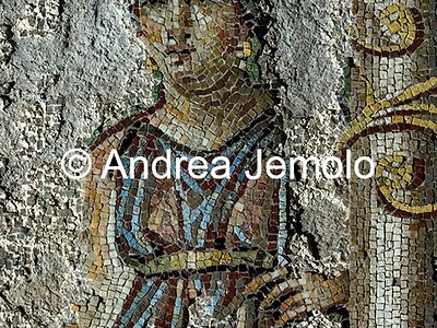 Criptoportico delle Terme di Traiano Mosaico parietale più grande mai rinvenuto nel mondo antico | Andrea Jemolo