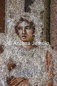 Criptoportico delle Terme di Traiano Mosaico parietale più grande mai rinvenuto nel mondo antico | Andrea Jemolo