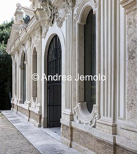 Villa Borghese Giardini - Padiglione dell’Uccelliera, Facciata verso la Galleria Borghese | Andrea Jemolo