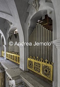 Oratorio dei Filippini Sala Borromini o Oratorio - Loggia dei Cardinali - Organo e paratie in legno dorato | Andrea Jemolo