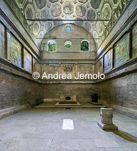 Chiesa di Sant'Urbano alla Caffarella Interno verso l'altare | Andrea Jemolo