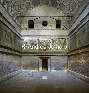 Chiesa di Sant'Urbano alla Caffarella Interno verso l'ingresso | Andrea Jemolo