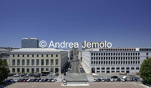 EUR L'EUR dall'alto del Palazzo dei Congressi verso il Palazzo della Civiltà del Lavoro | Andrea Jemolo