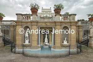 Villa Doria Pamphili Fontana di Venere .- Statua di Venere | Andrea Jemolo
