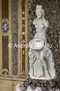 Villa Doria Pamphili Fontana di Venere - Statua di Venere (Copia) | Andrea Jemolo