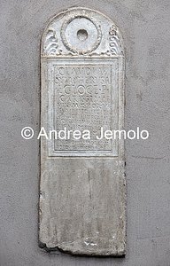 Rupe di San Paolo nel Sepolcreto Ostiense Iscrizione funeraria | Andrea Jemolo