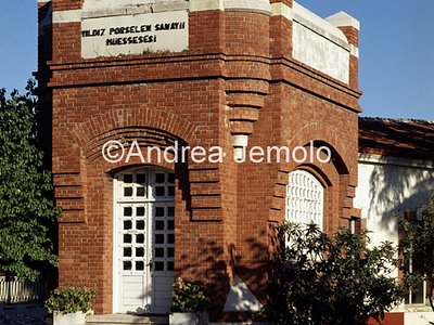 Fabbrica di ceramiche Particolare | Andrea Jemolo